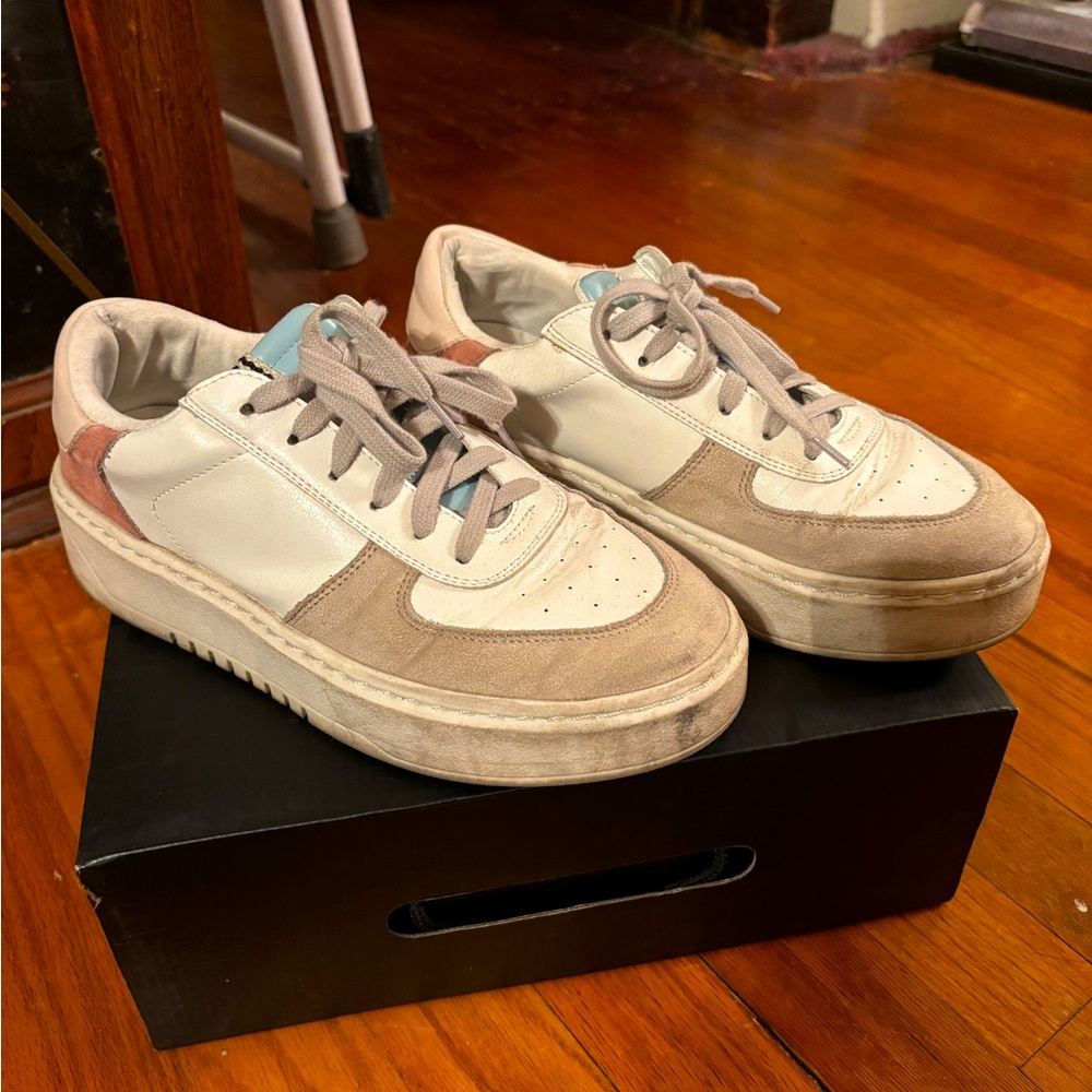 Altard State Shirley Blush Sneakers in Size 8